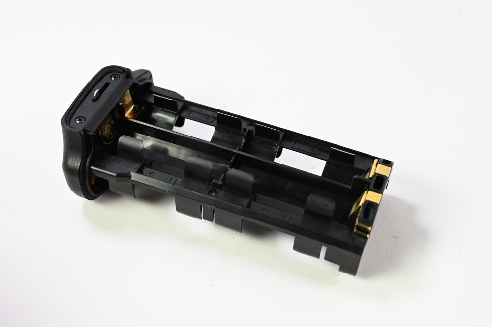 Nikon MS-D10 AA Battery Holder #G920