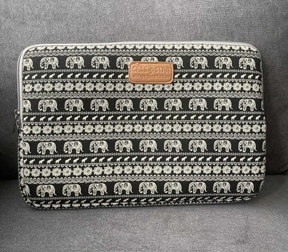 Case Star 13” Elephant Laptop Sleeve