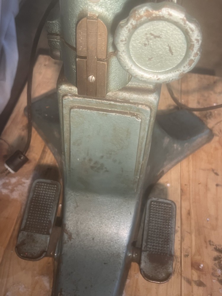 Acme Wire Sticher Model 3A