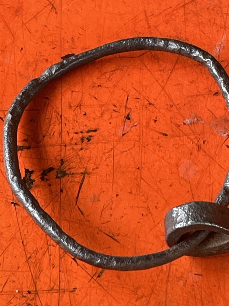 VINTAGE BLACKSMITH FORGED SWEET IRON TWISTED SNAFFLE BIT. HUGE