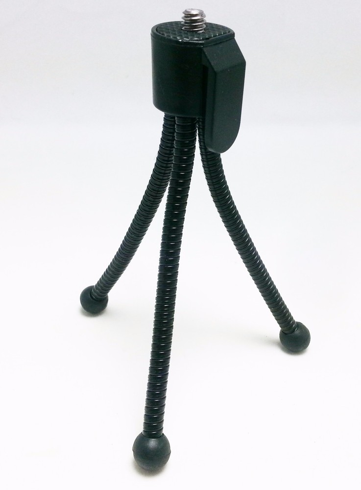 UNIVERSAL COMPATIBLE MINI FLEXIBLE METAL TRIPOD MOUNT WITH ACCESSORIES