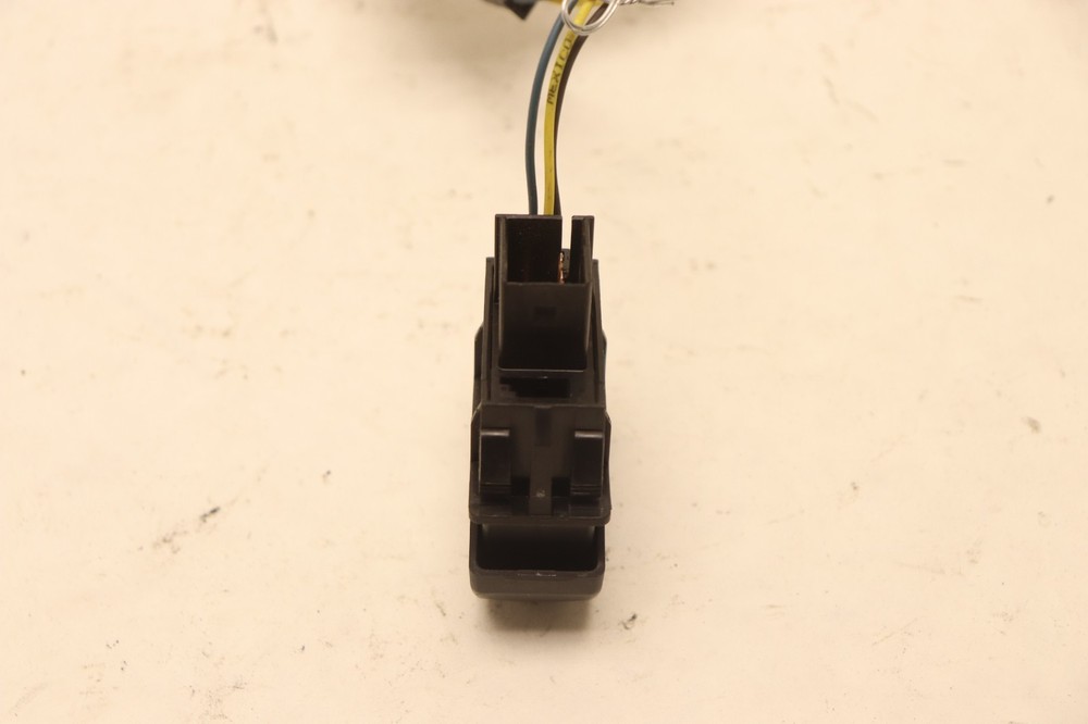 2018-2023 PETERBILT 579 PACCAR HAZARD LIGHT WARNING SWITCH BUTTON OEM