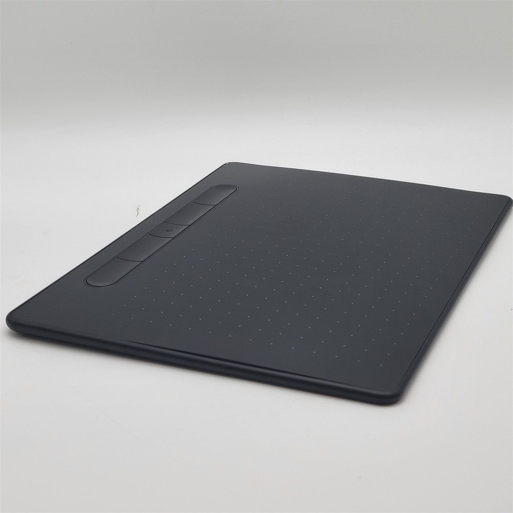 Wacom Intuos Medium Bluetooth Graphics Drawing Tablet [CTL6100WLK0] *NO PEN*