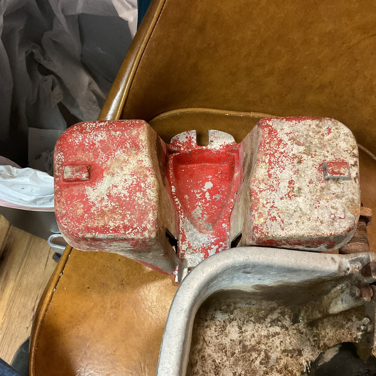 Daisy Hog Waterer . No 30 C Cast Aluminum . Used . Good