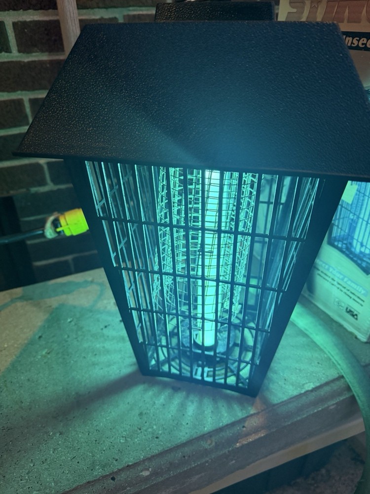 Stinger Bug Zapper Model UV 40 USA TESTED WORKING WITH BOX