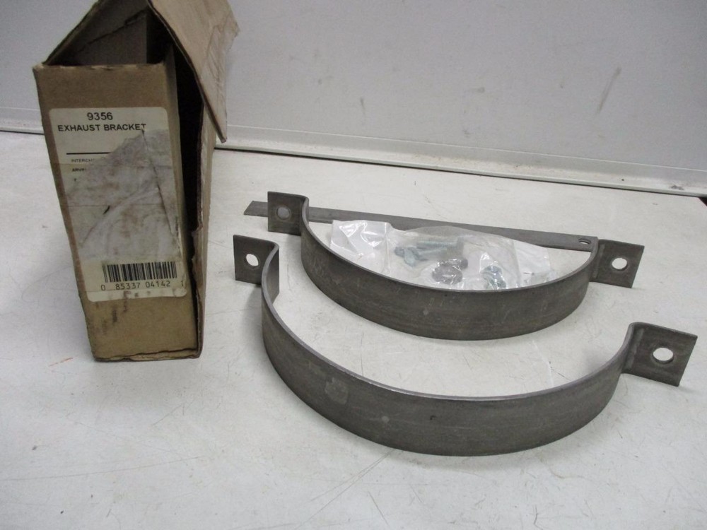 9356 Exhaust Bracket