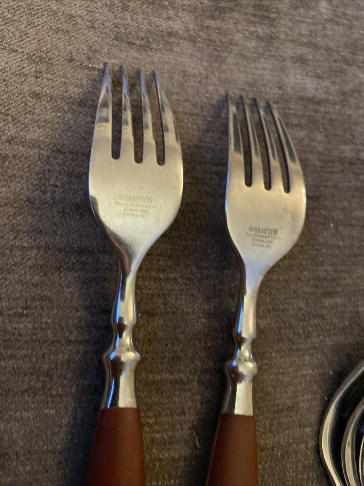2! Dinner Forks! HAMPTON SILVERSMITHS HSV63 STAINLESS FLATWARE 4 Sets Ava