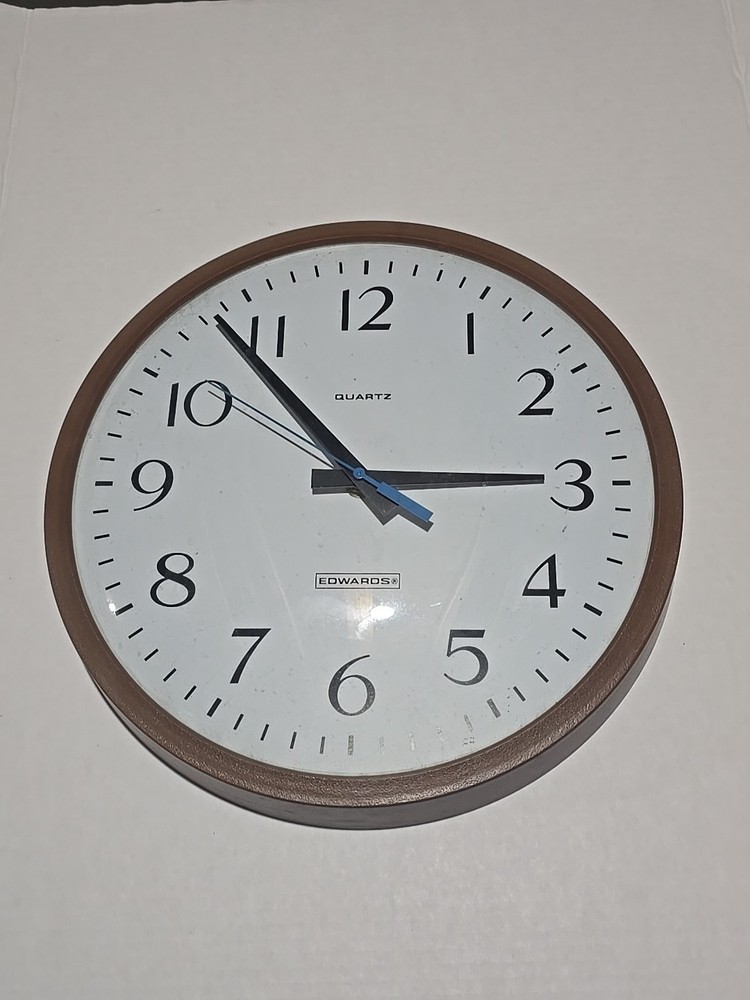 Edwards Quartz Wall Clock Brown Plastic 12”