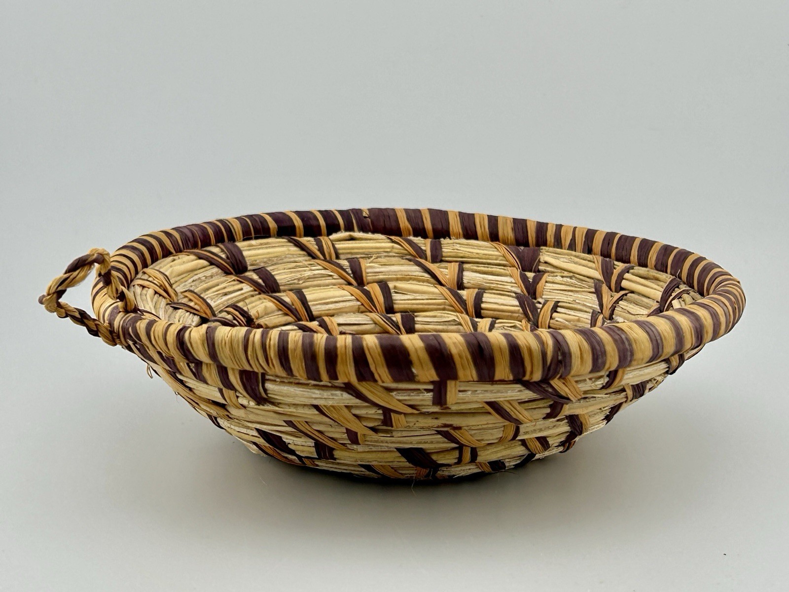 Antique Tohono O’odham Papago Coiled Basket 6½″ Dyed Fibers Early 1900s