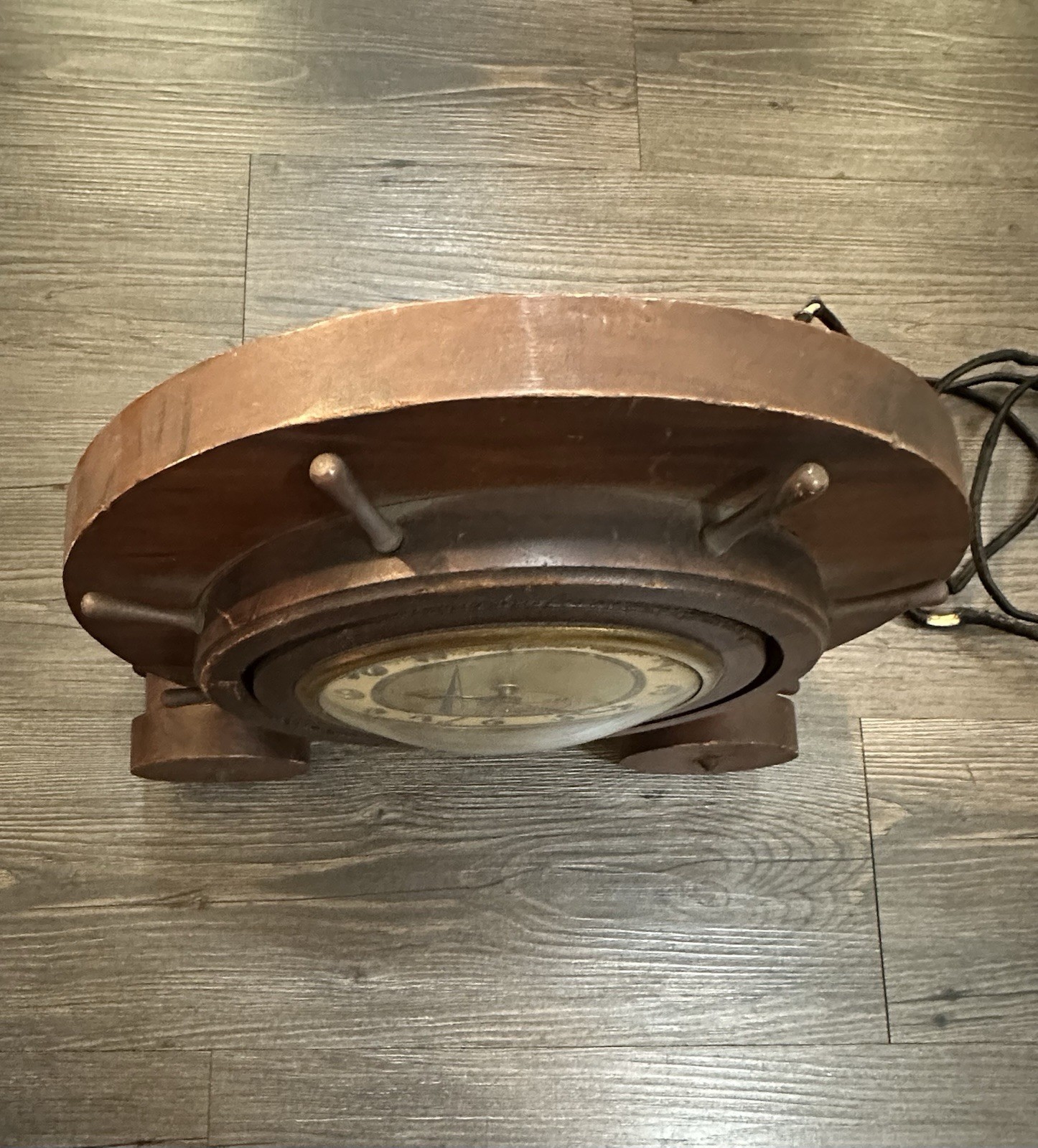 UNITED CLOCK CORP. BROOKLYN 1939 NY WORLDS FAIR WOODEN ELECTRIC CLOCK AS IS