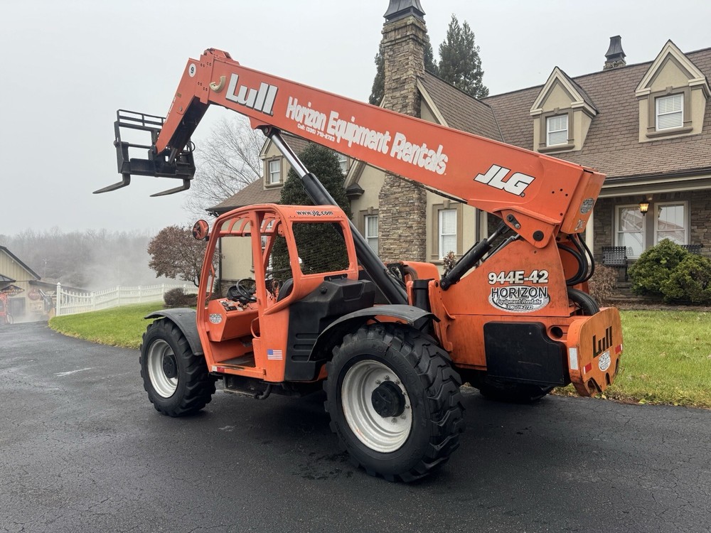 Lull 944e Telehandler