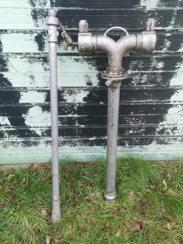 FIRE SERVICE DOUBLE ALLOY STANDPIPE WITH KEY & BAR