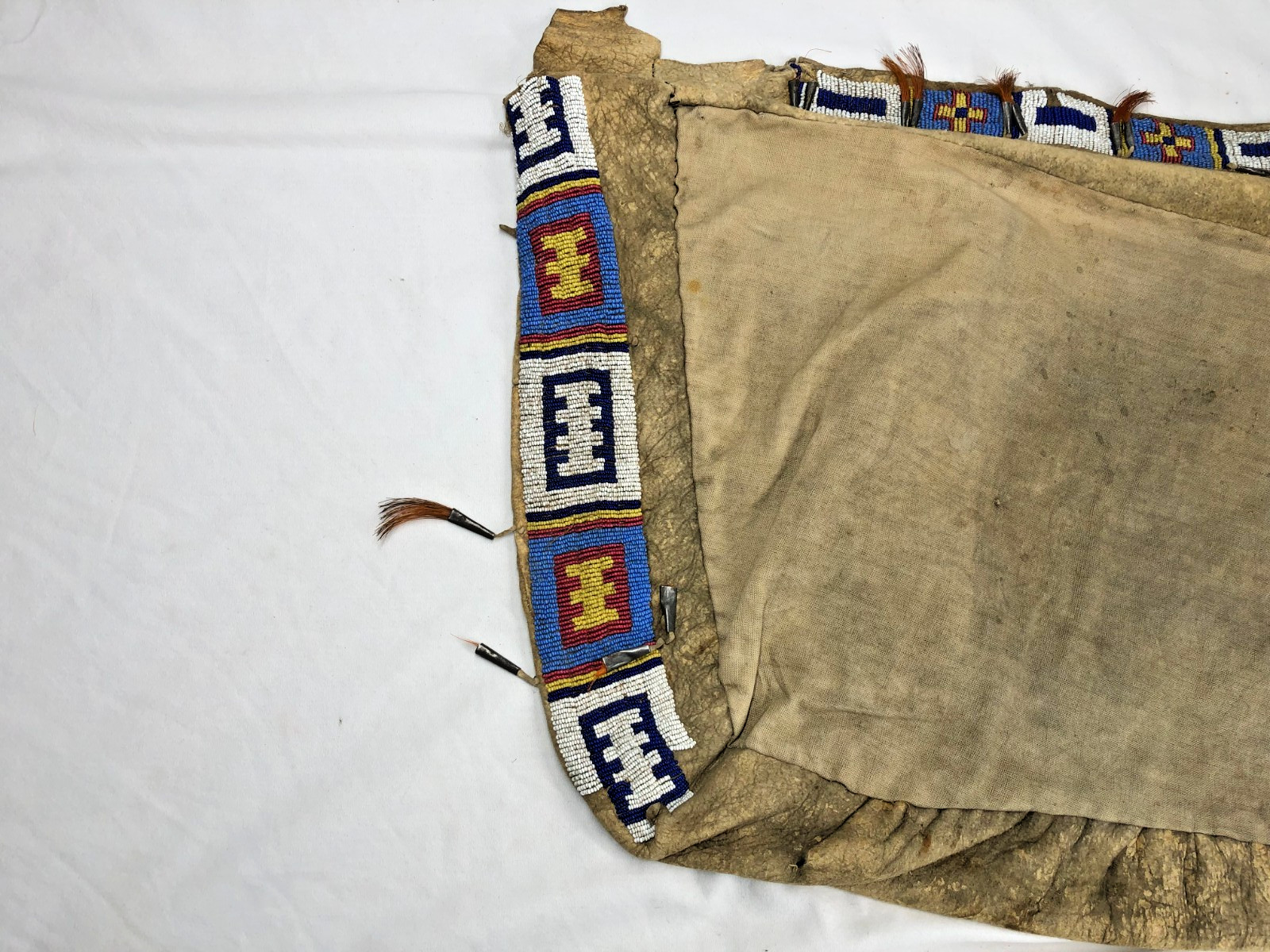 ANTIQUE LATE 1800'S SIOUX TEEPEE BAG OR SADDLE BAG W/ QUILL & BEADED DECORATIONS