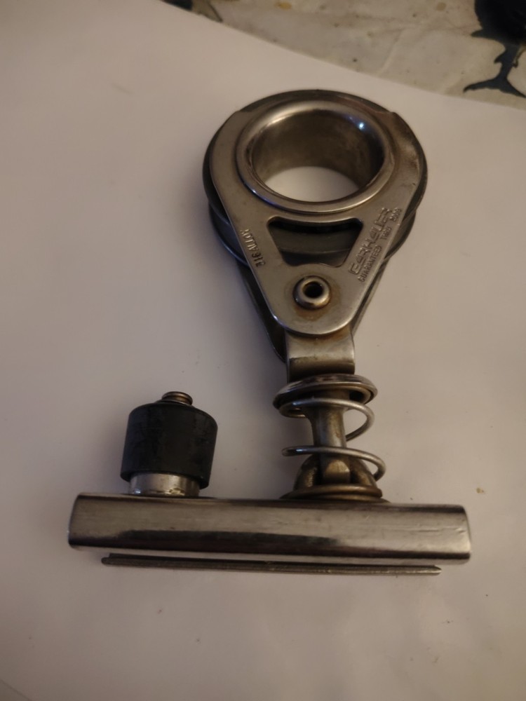 Garhauer 2.5"Sheave Genoa Side Car