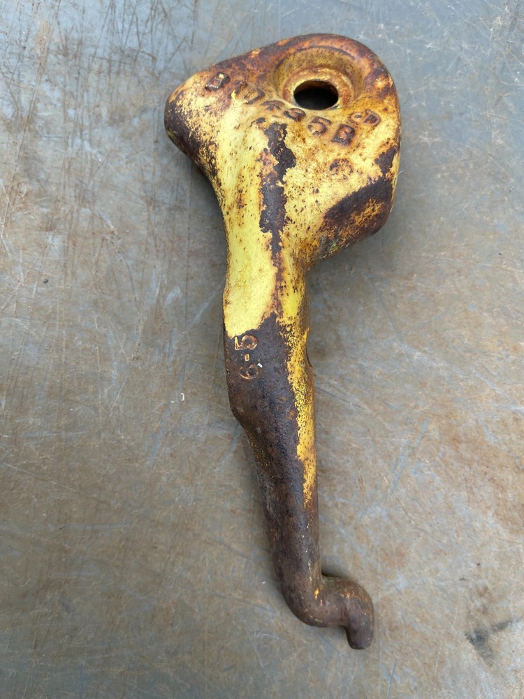 Original John Deere Disc Harrow B10435 Disc Scraper Bracket