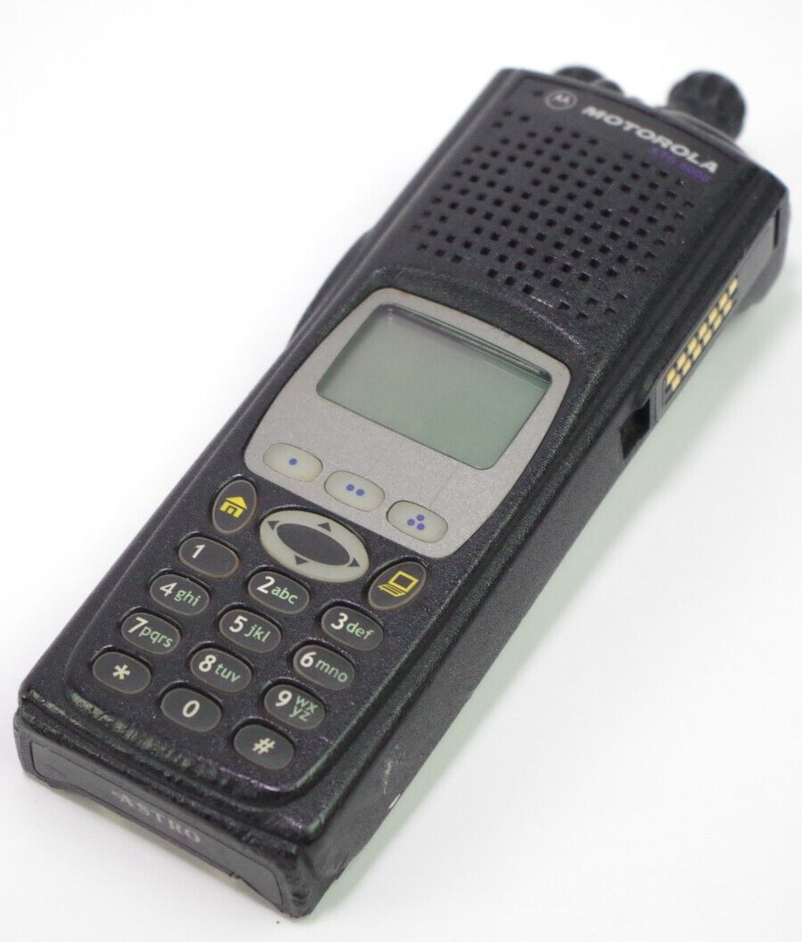 Motorola XTS5000 Two Way Radio H18UCH9PW7AN Only 1-3.9 Watts 764-870mhz UHF