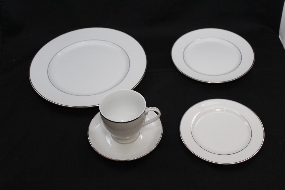 Gorham Hallmark Platinum 5 Piece Place Setting