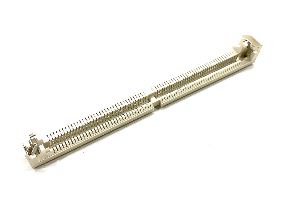28-pcs AMP 348546-1 EDO SIMM Memory Socket 72 Pin 40 Degree Angle White