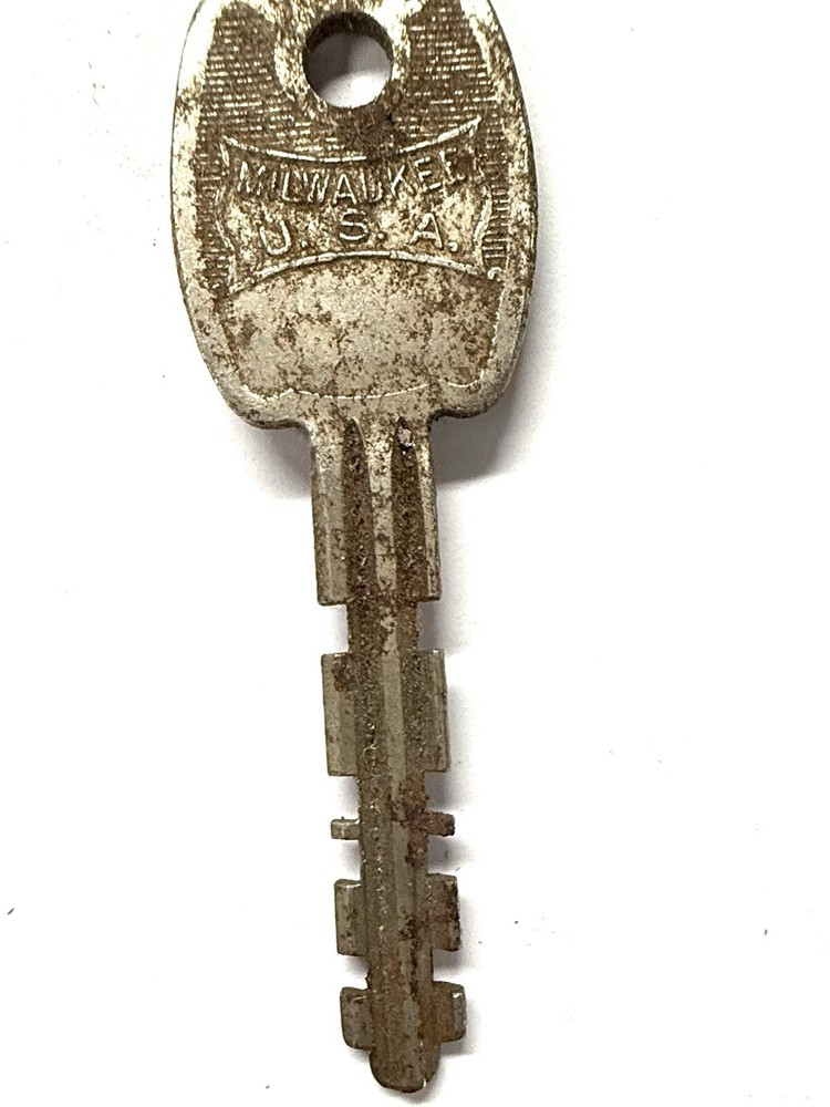 Master lock Key Milwaukee Vintage Key Flat Key (14)