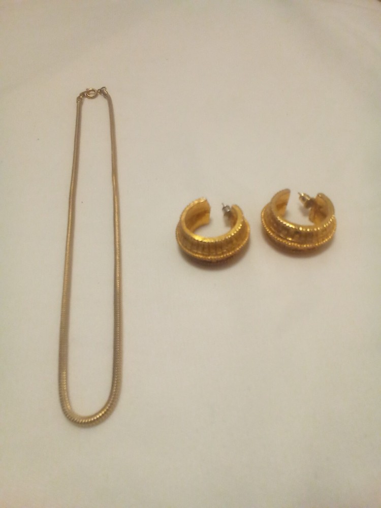 GOLD PLATED NECKLACE WITH EARRINGS  #8