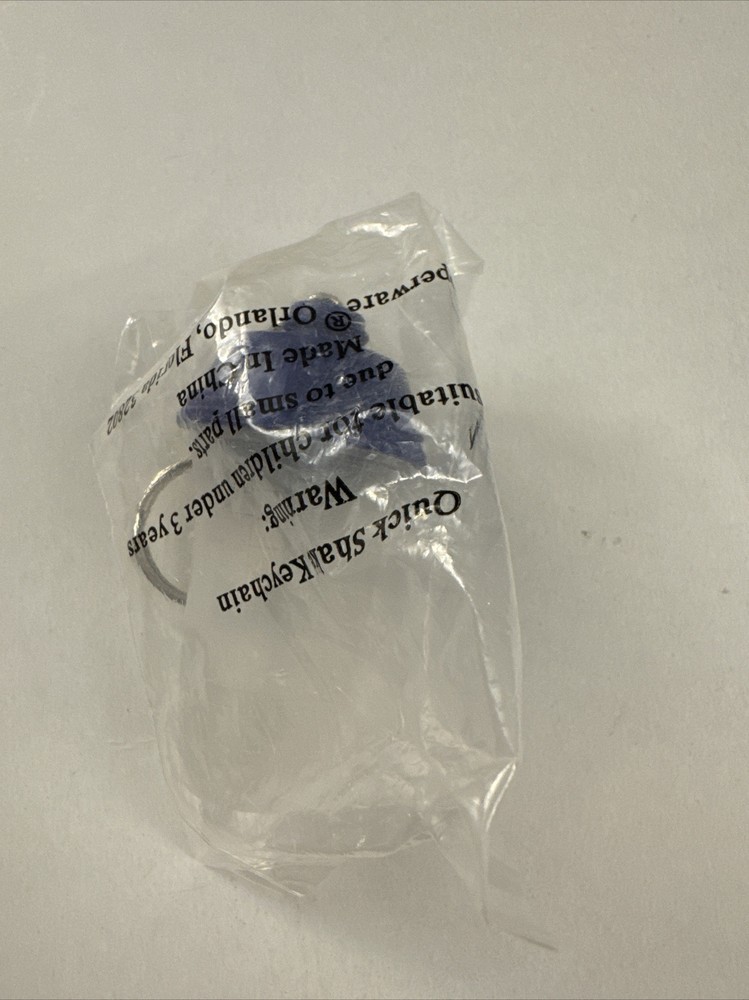 New Tupperware Quick Shake Keychain in Original Packaging C6