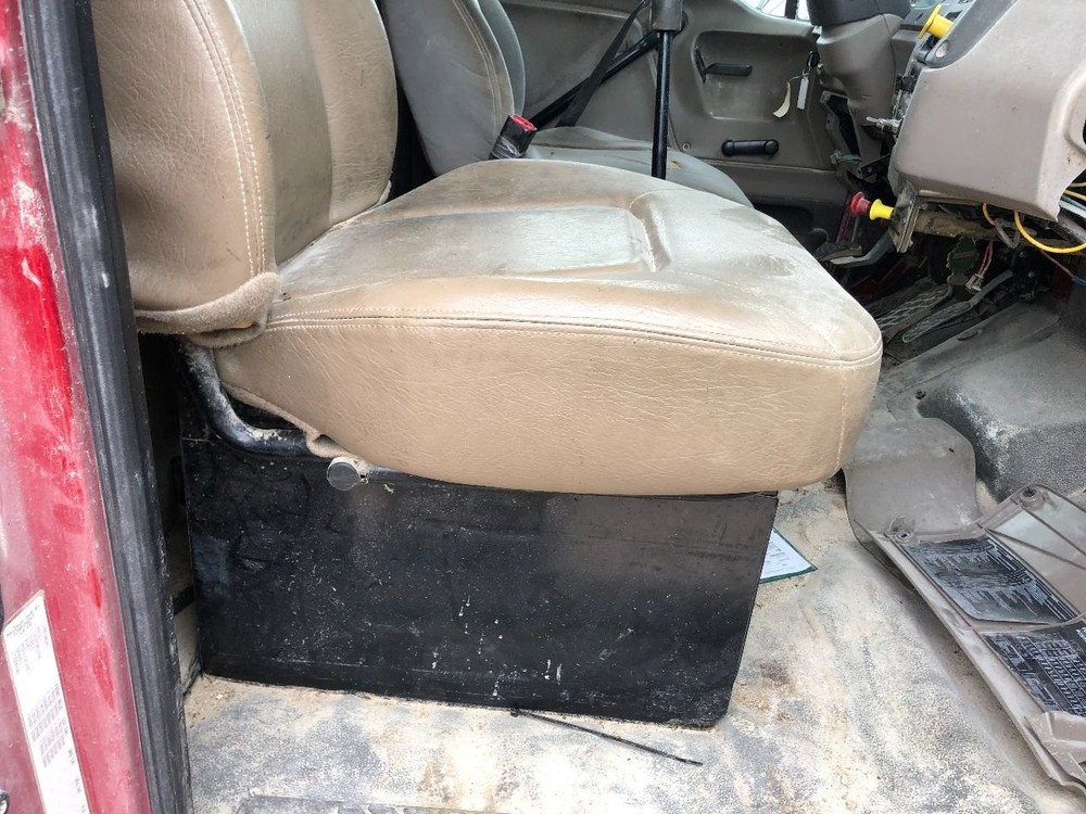 Sterling L8513 Right/Passenger Seat - Used