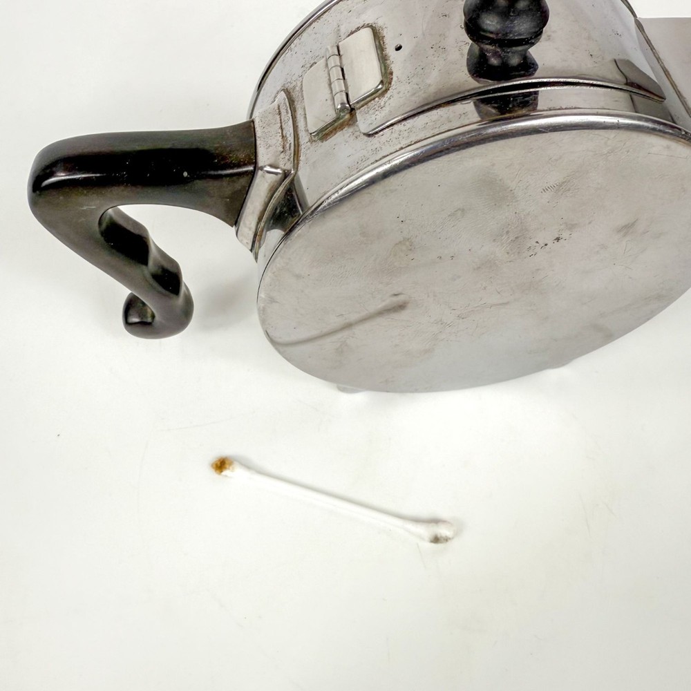 Vintage Art Deco Englishtown 5th Avenue Silver Plated Teapot Bakelite Handle