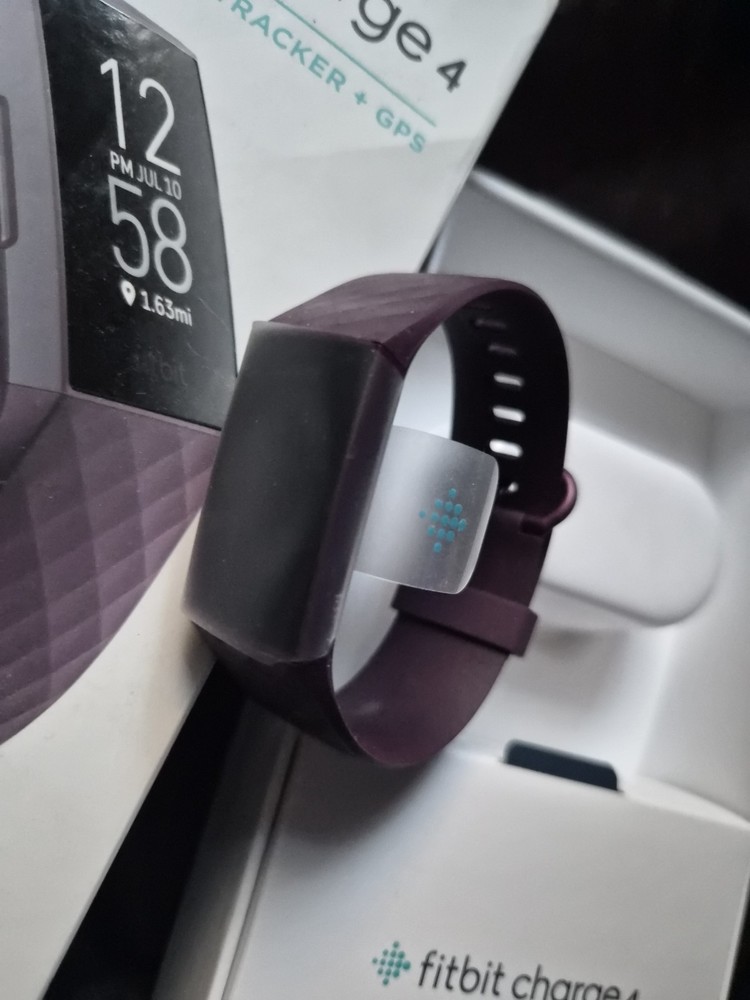 Fitbit - Charge 4 Activity Tracker GPS + Heart Rate - Rosewood