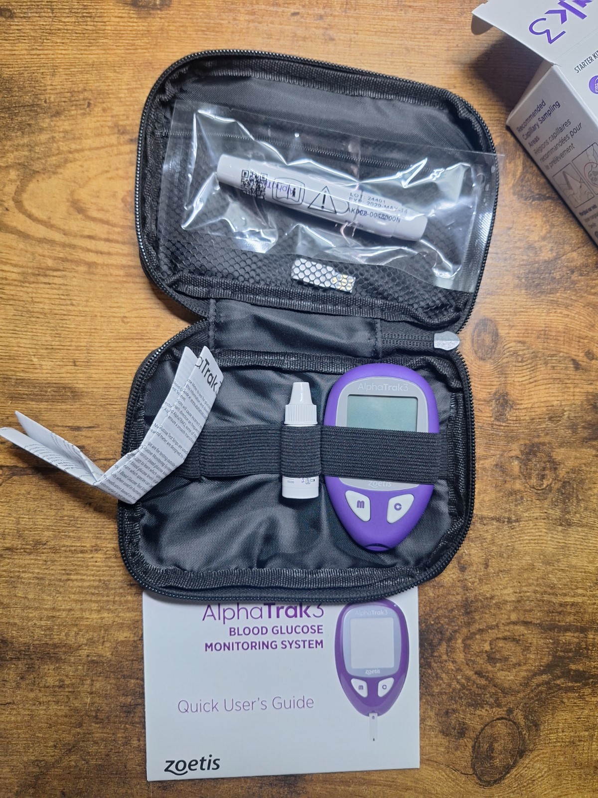 AlphaTrak 3 Pet Blood Glucose Monitor Kit Diabetic Dog Cat Horse (See Details)