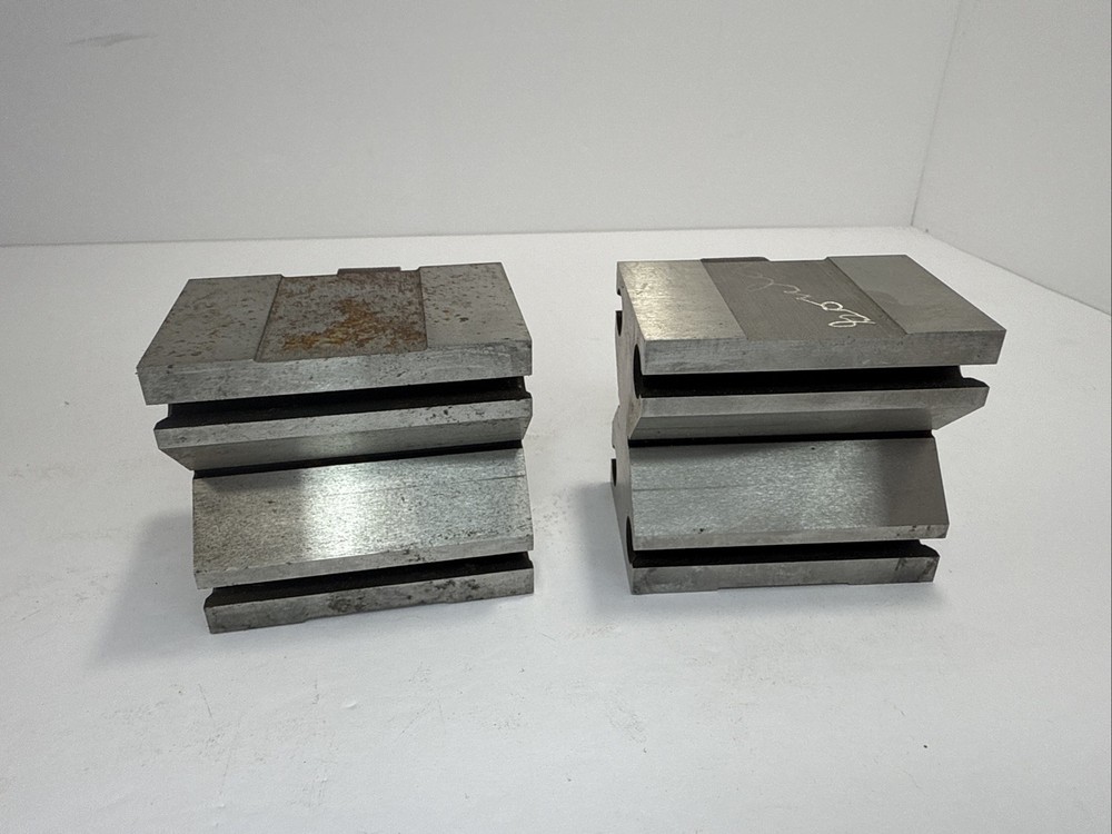 TMX V hold down block Set