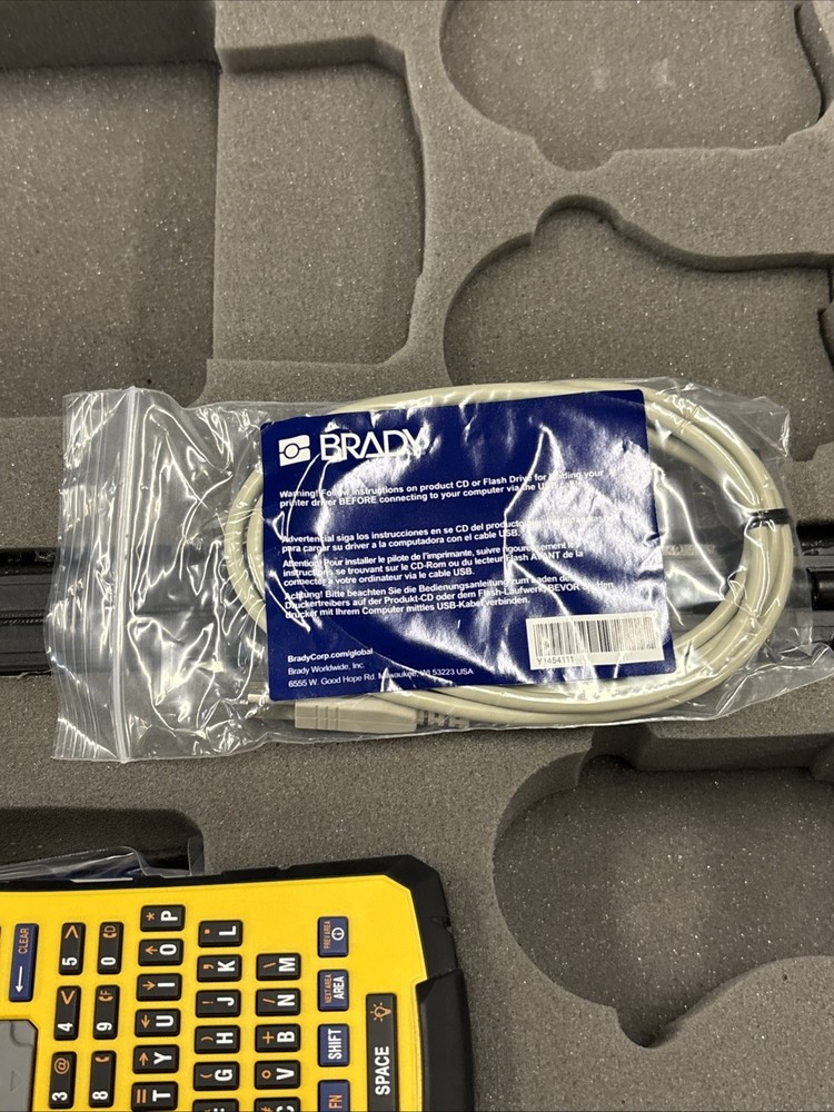 Brady BMP41 Label Printer With Case TESTED WORKING