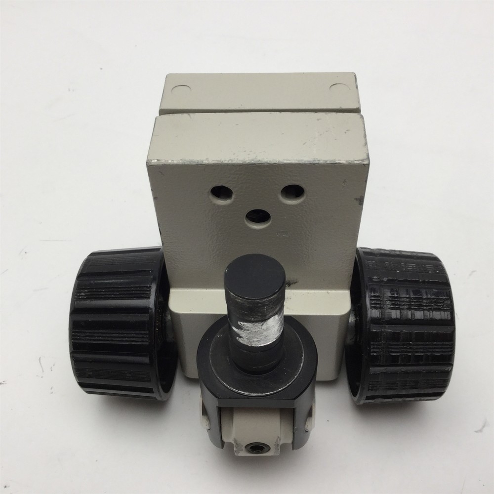 Nikon Stereoscope Microscope Adjustable Mounting Focus Ring, Diameter: 76mm/3"