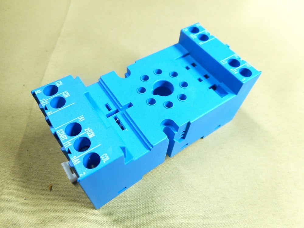 Finder Relay 90.02.SMA socket (NIB)