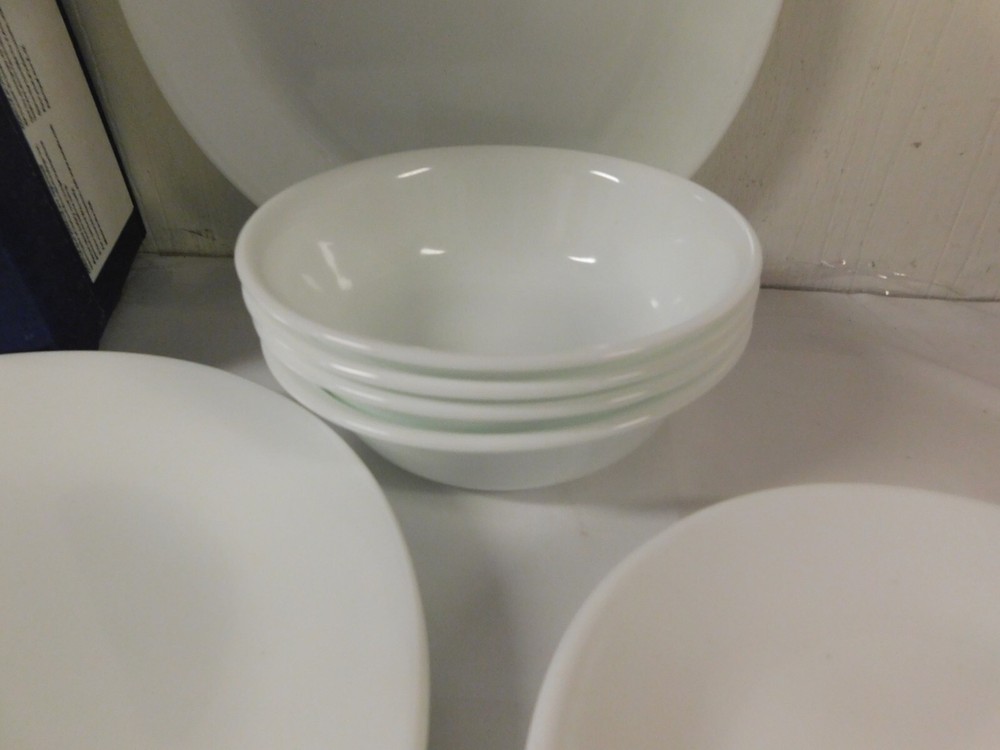 Corelle White Dinnerware 12 pc Set NEW in Box
