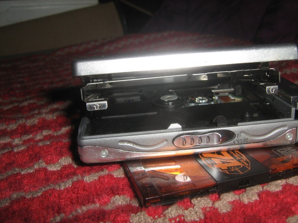 CASIO Portable Minidisc Player XG-3