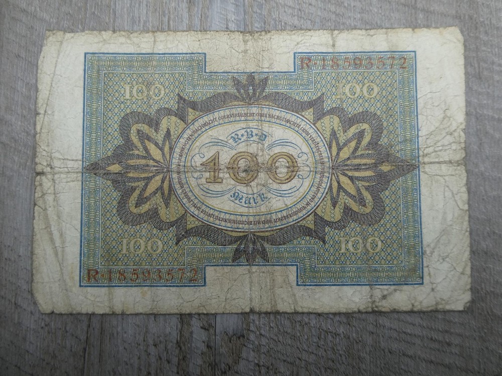 Heavy Circulated Germany 100 MARK Banknote 1920 DN22