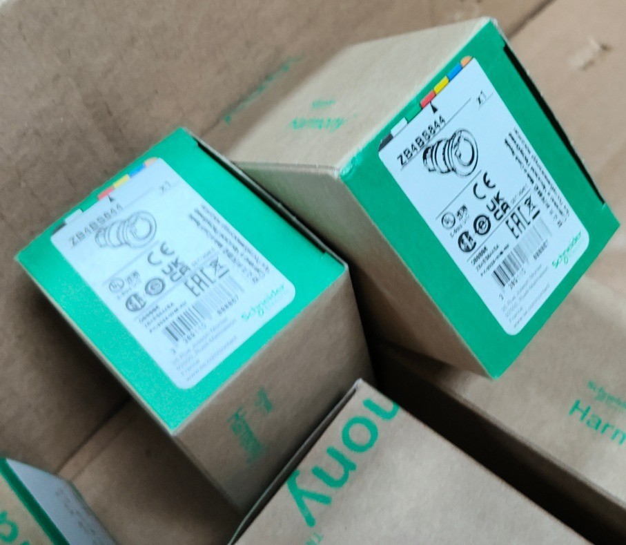 Schneider Harmony ZB4BS844 Emergency Stop Push Button Twist Reset Free Shipping