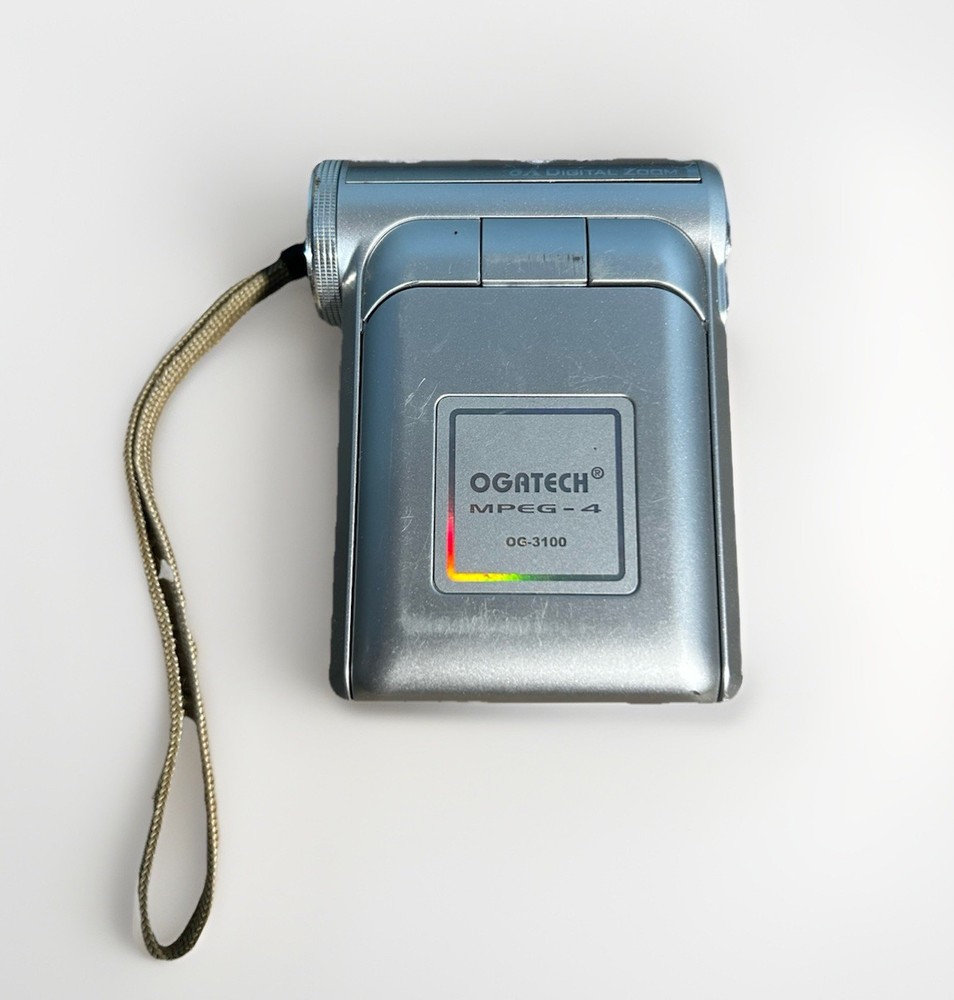 Ogatech MPEG-4 OG-3100 Digital Camera 8x Digital Zoom Fully Tested & Working