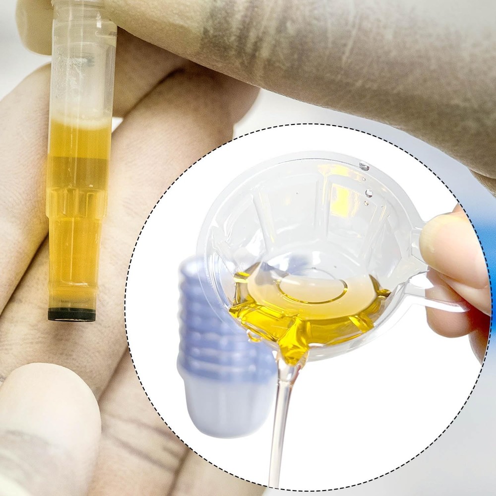Disposable Urine Collection Cups with Handle – 40ml Sample Containers (200 Pac