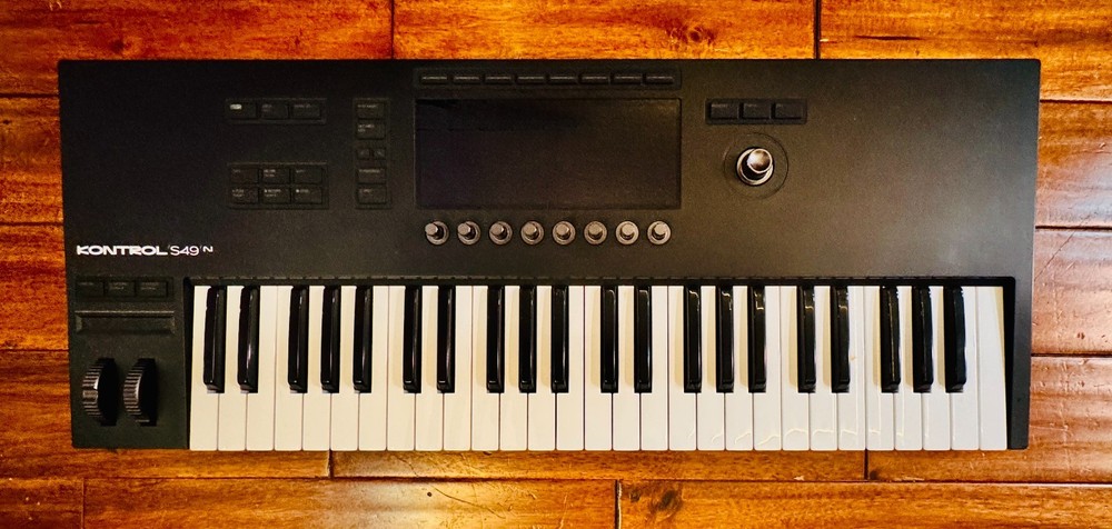 Native Instruments Kontrol S49 MK3 49-Key Controller Never Used, Mint Condition