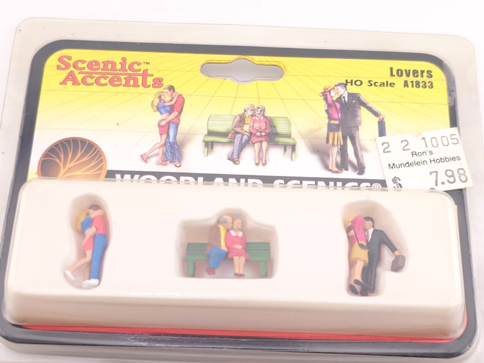 Woodland Scenics HO Scale Lovers A1833 Figures People Model Train Layout NEW