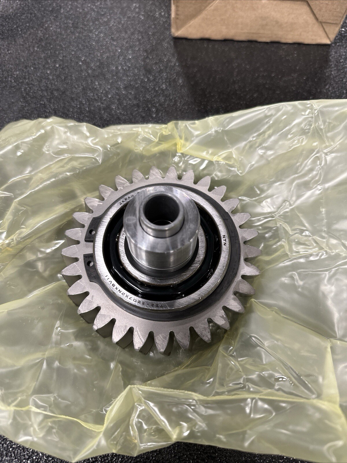 NEW! Volvo D13 / Mack MP8 *OEM* Idler Gear 22081687 *SALE!* + FREE SHIPPING