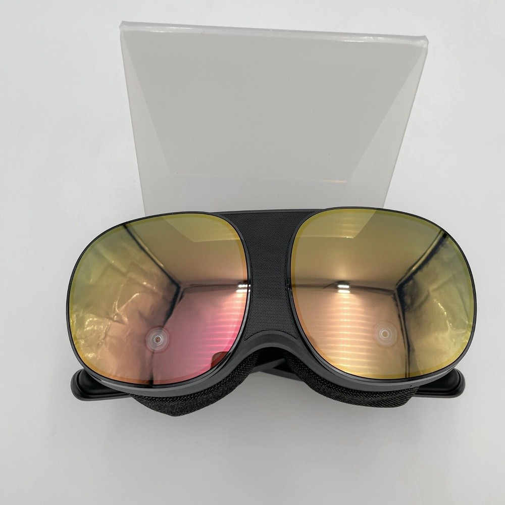 HTC VIVE Flow Virtual Reality Glasses Good Condition