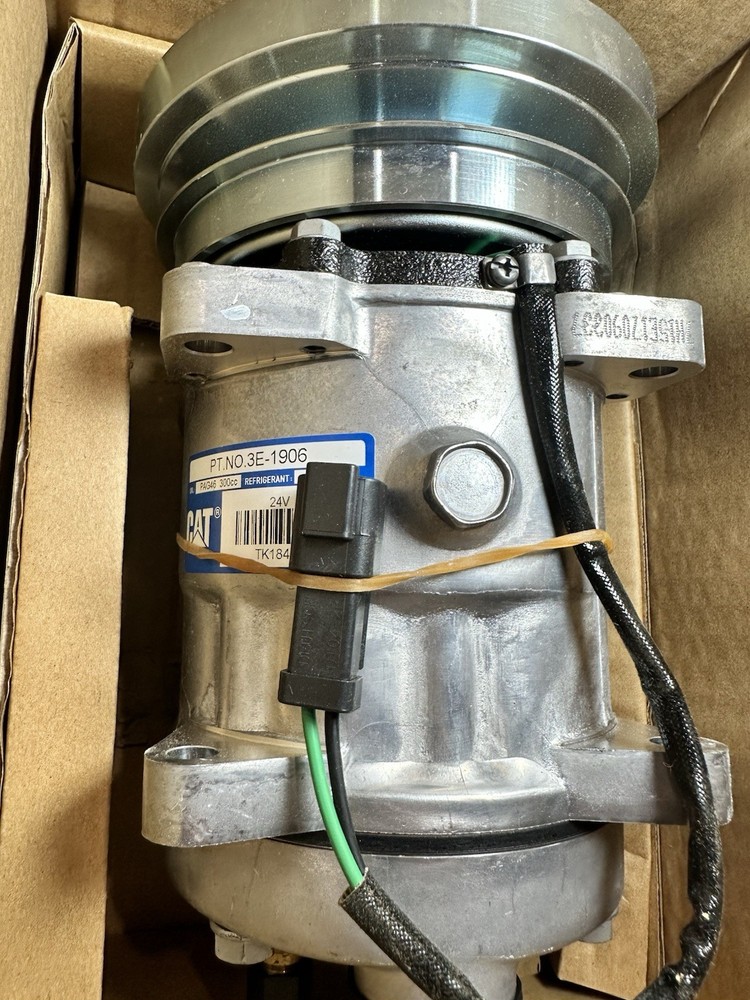 CAT 3E-1906 AC COMPRESSOR