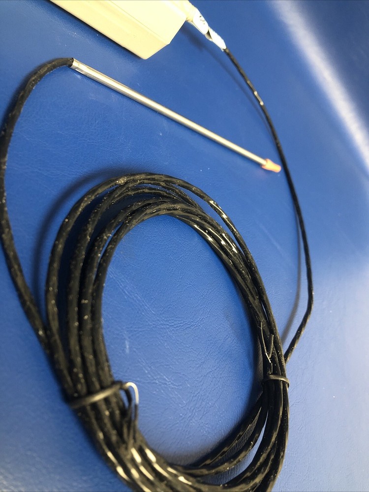 USED TRACEABLE DIGITAL THERMOMETER 4000 / 50 MEMORY