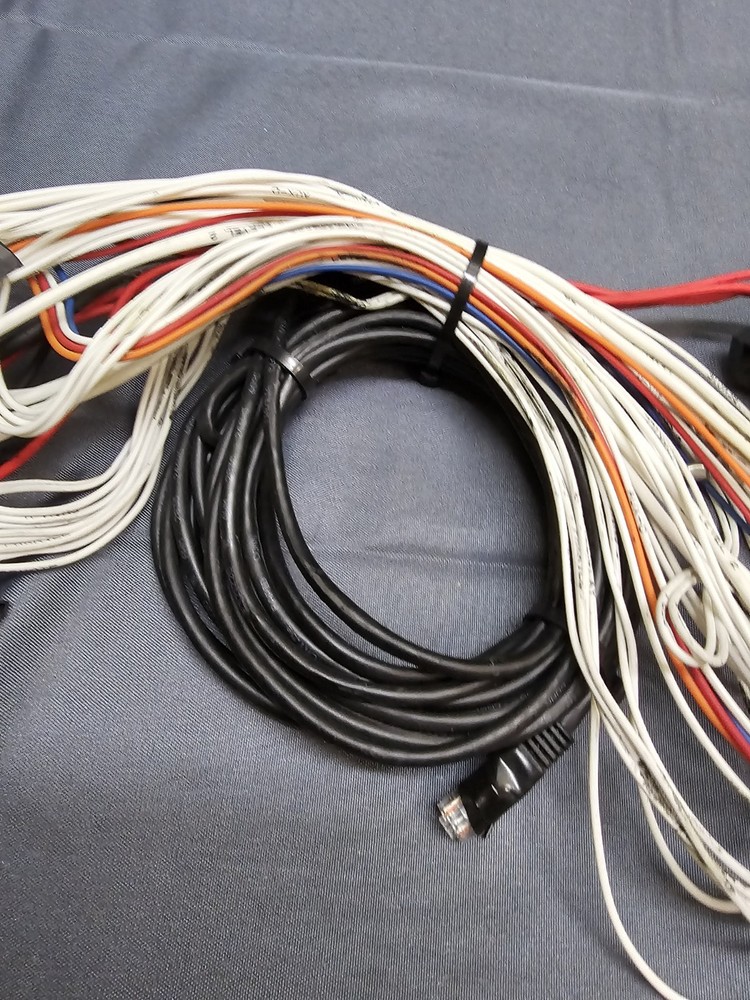 CODE 3 Z3 Siren Lightbar Controller Wiring Harness with Control Head Cable