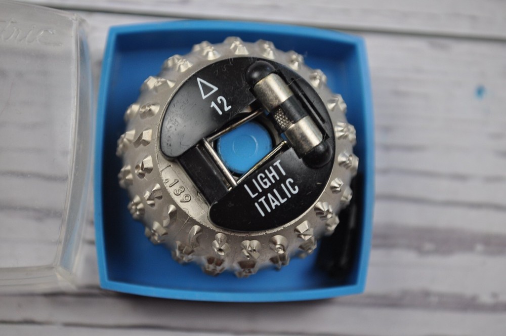 IBM Electric Typewriter Elements Ball Light Italic