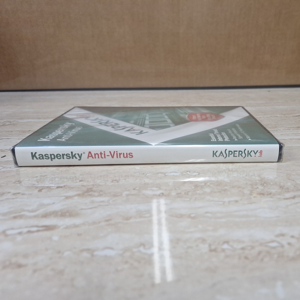 KASPERSLab Anti-Virus Protection PC Computer Security Software - NEW SEALED