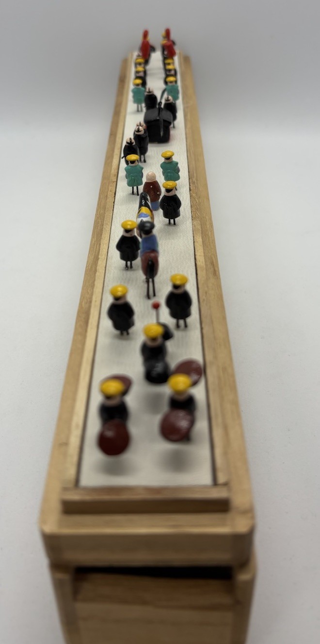 Vintage Japanese Miniature Art Tiny Dolls Daimyo Gyoretsu Procession