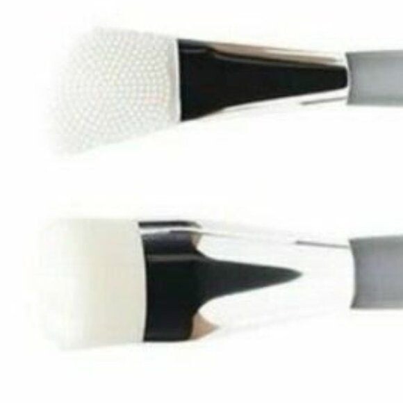 Cosmedix Cleansing Brush + Mask Applicator Set